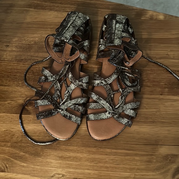 Gentle Souls Gold Sandals - Picture 1 of 2